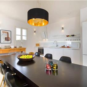 3 Bedroom Villa with Pool, Terrace and Sea Views near Vinisce, Sleeps 7